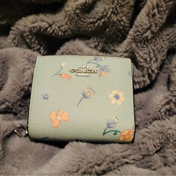 NWOT Coach Canvas Snap Wallet With Mystical Floral Print Teal Blue - Picture 1 of 3